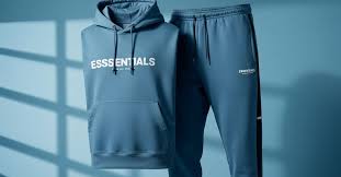 The Ultimate Guide to the Essentials Tracksuit: Street Style Royalty
