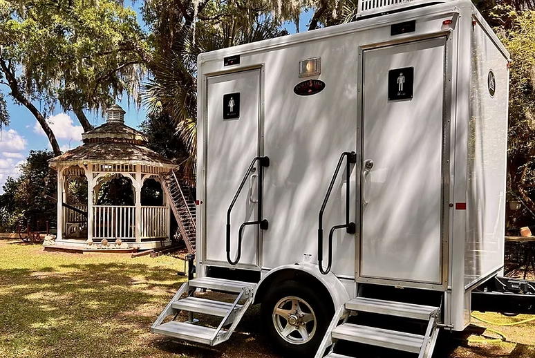 How Does Luxury Restroom Improve Upscale Event Comfort?